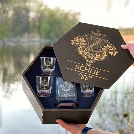 Schlie Whiskey Set (Wooden box + Decanter + 4 Glasses + 4 Coasters)