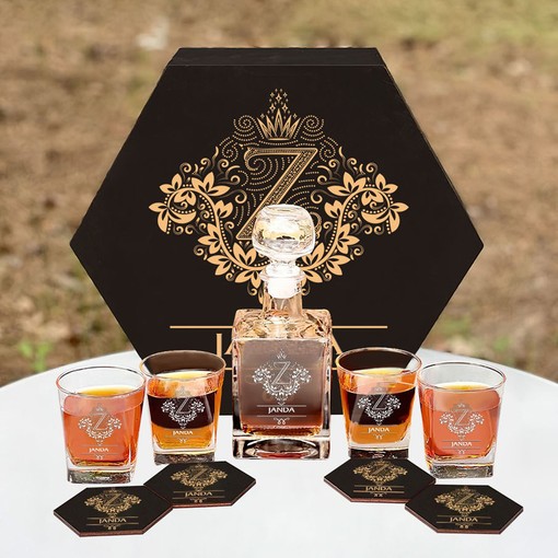 Janda Whiskey Set (Wooden box + Decanter + 4 Glasses + 4 Coasters) - Image 4