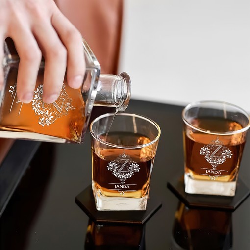Janda Whiskey Set (Wooden box + Decanter + 4 Glasses + 4 Coasters) - Image 3