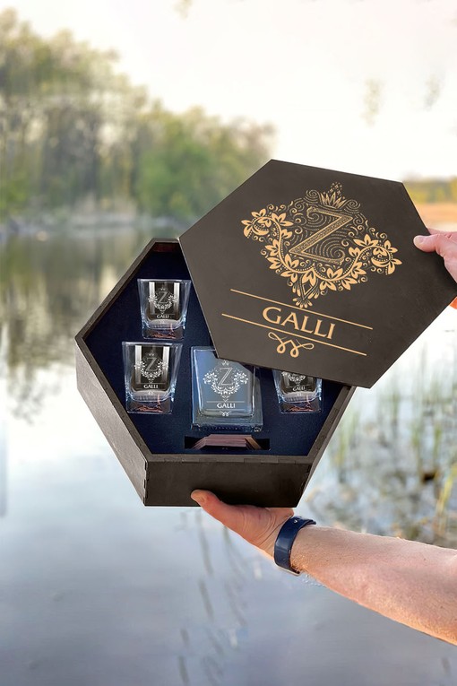 Galli Whiskey Set (Wooden box + Decanter + 4 Glasses + 4 Coasters) - Image 5