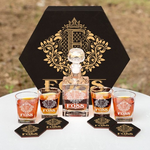 FOSS - WHISKEY SET (Wooden box + Decanter + 4 Glasses + 4 Coasters)