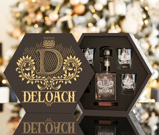 DELOACH - WHISKEY SET (Wooden box + Decanter + 4 Glasses + 4 Coasters)