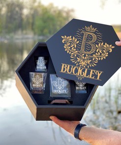 BUCKLEY - WHISKEY SET (Wooden box + Decanter + 4 Glasses + 4 Coasters)