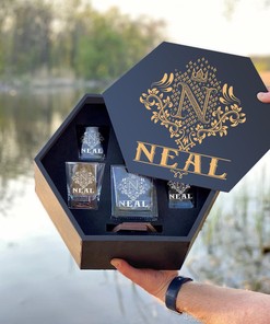 NEAL - WHISKEY SET (Wooden box + Decanter + 4 Glasses + 4 Coasters)