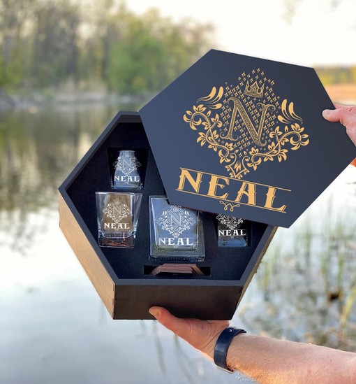 NEAL - WHISKEY SET (Wooden box + Decanter + 4 Glasses + 4 Coasters)