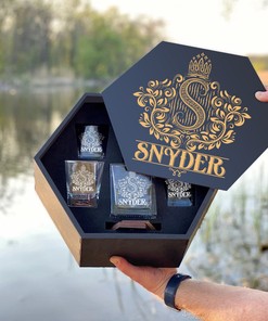 SNYDER - WHISKEY SET (Wooden box + Decanter + 4 Glasses + 4 Coasters)