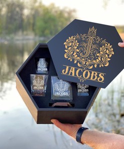 JACOBS - WHISKEY SET (Wooden box + Decanter + 4 Glasses + 4 Coasters)